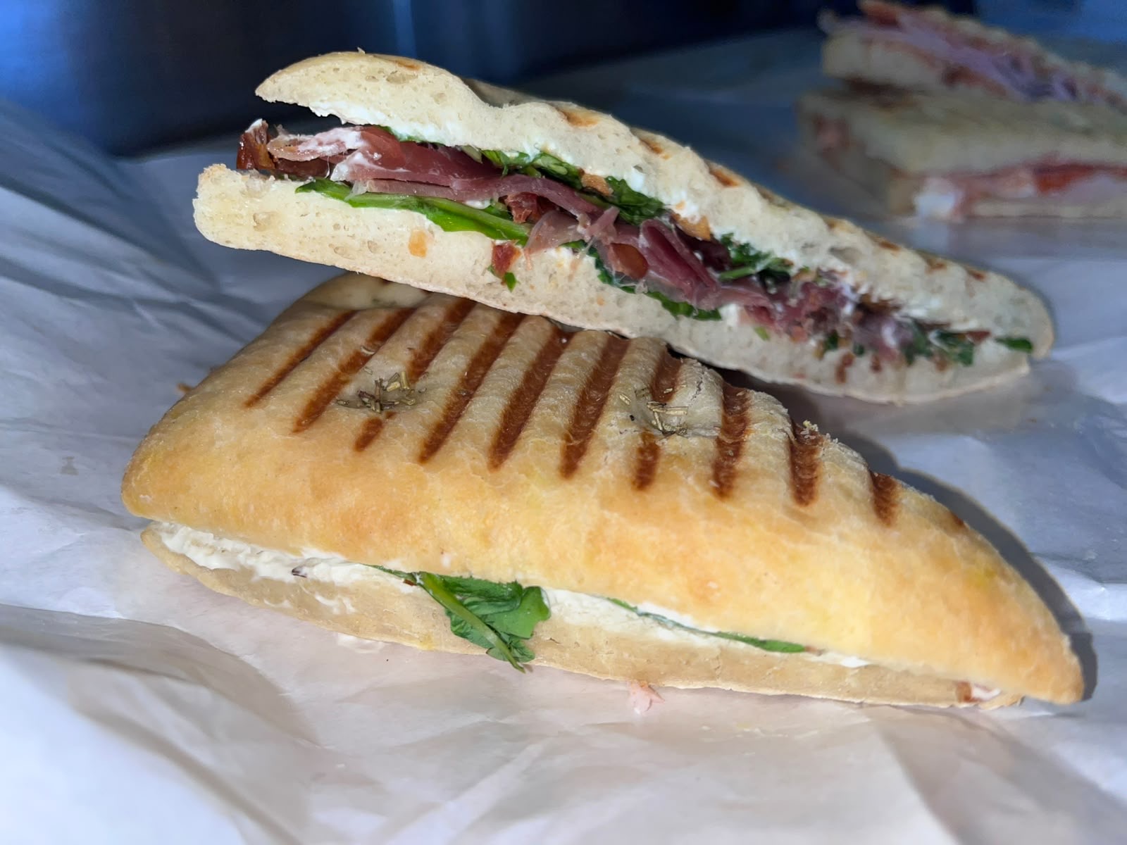 Toast cu Prosciutto Crudo