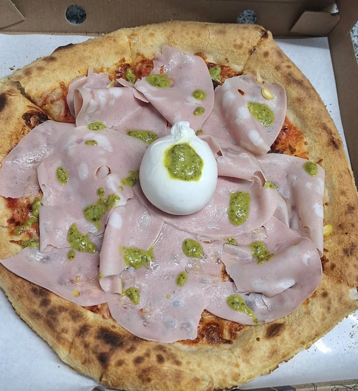 Pizza Mortadella & Burrata